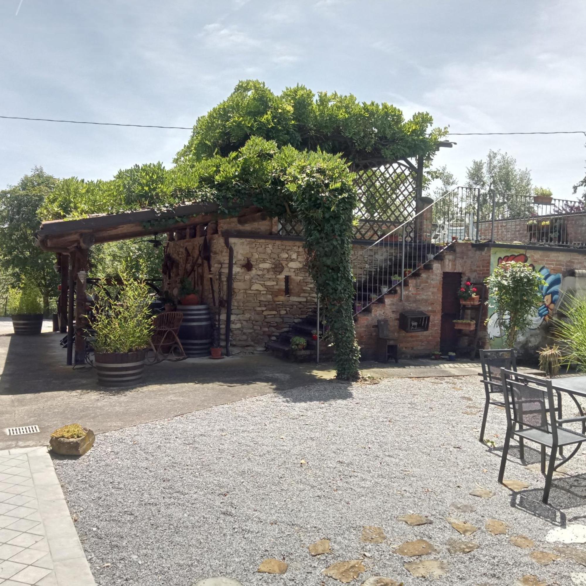 Agriturismo Bric Di Gai Monforte dʼAlba Exterior foto